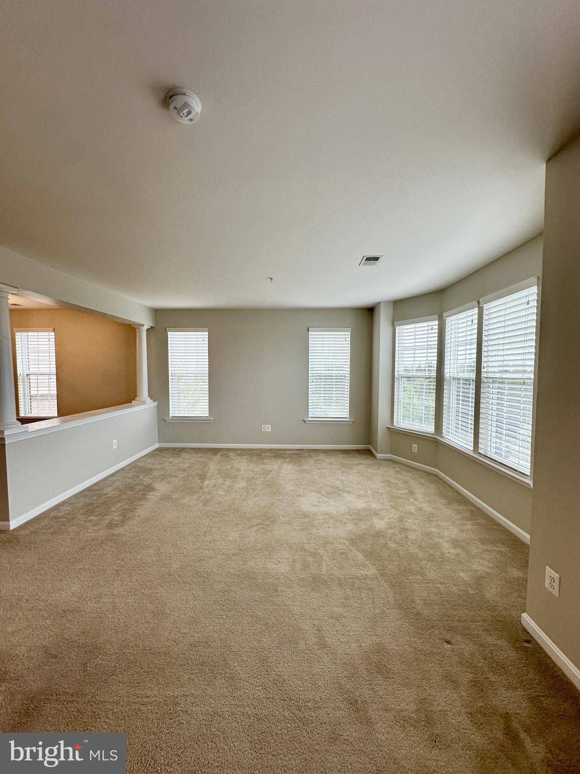 Ashburn, VA 20148,43903 CENTERGATE DR