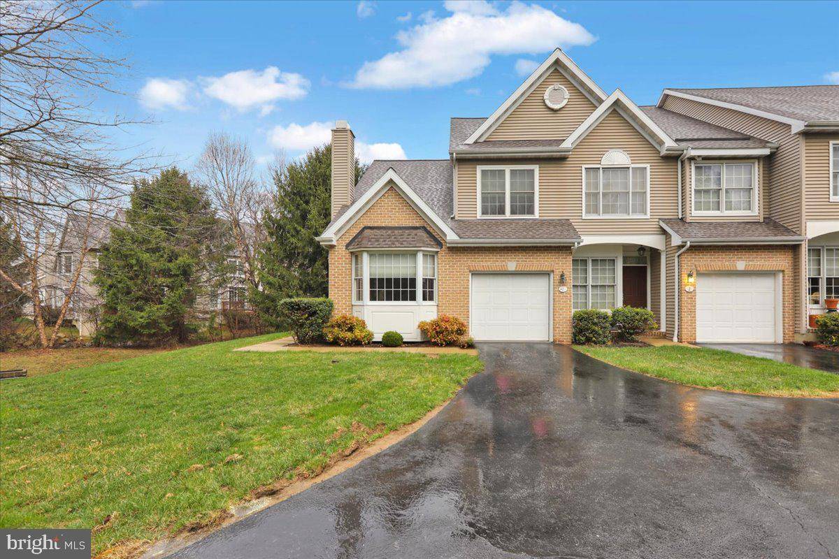 Reading, PA 19610,1 AVONDALE DR