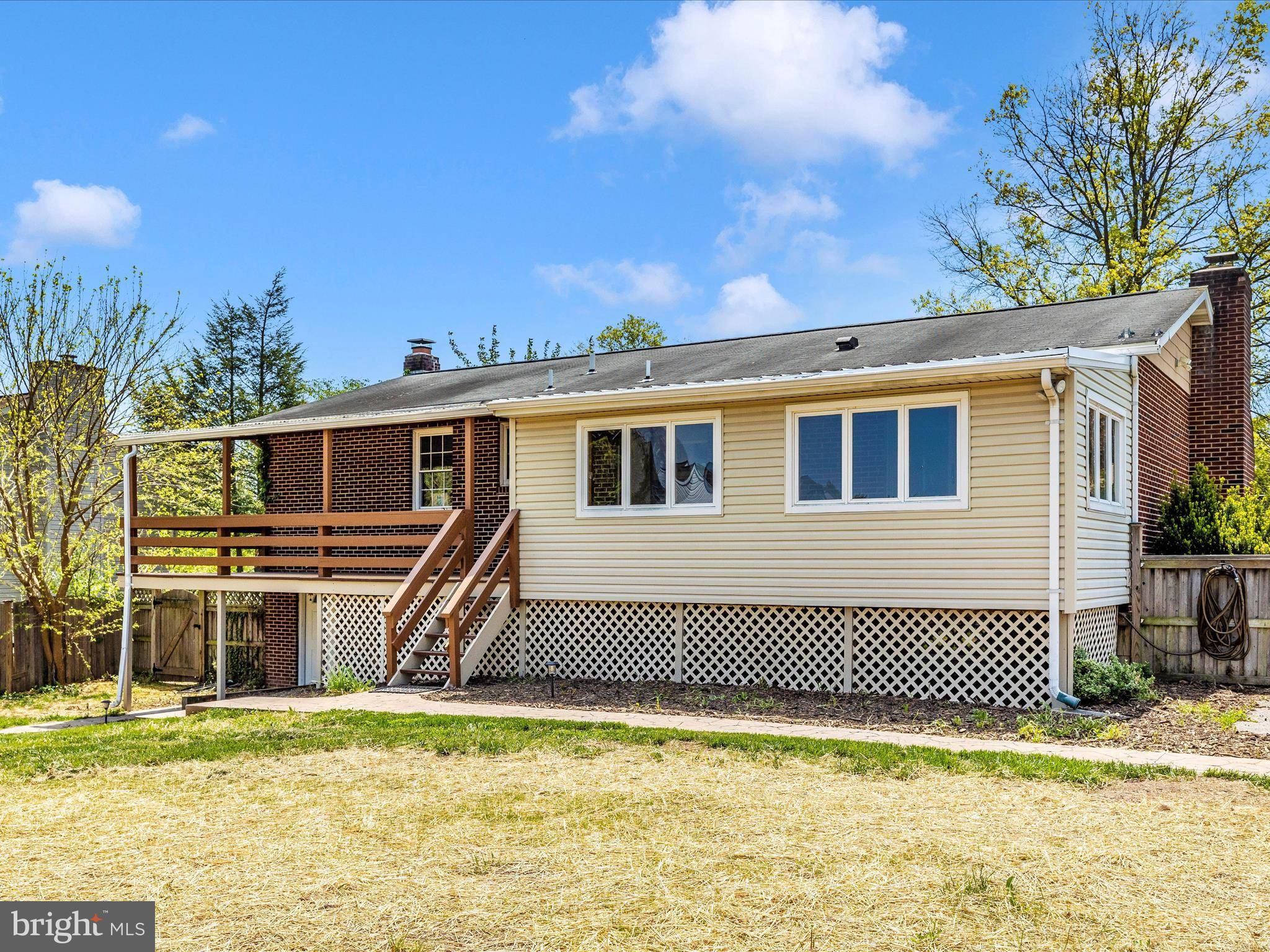 Taneytown, MD 21787,329 ROBERTS MILL RD