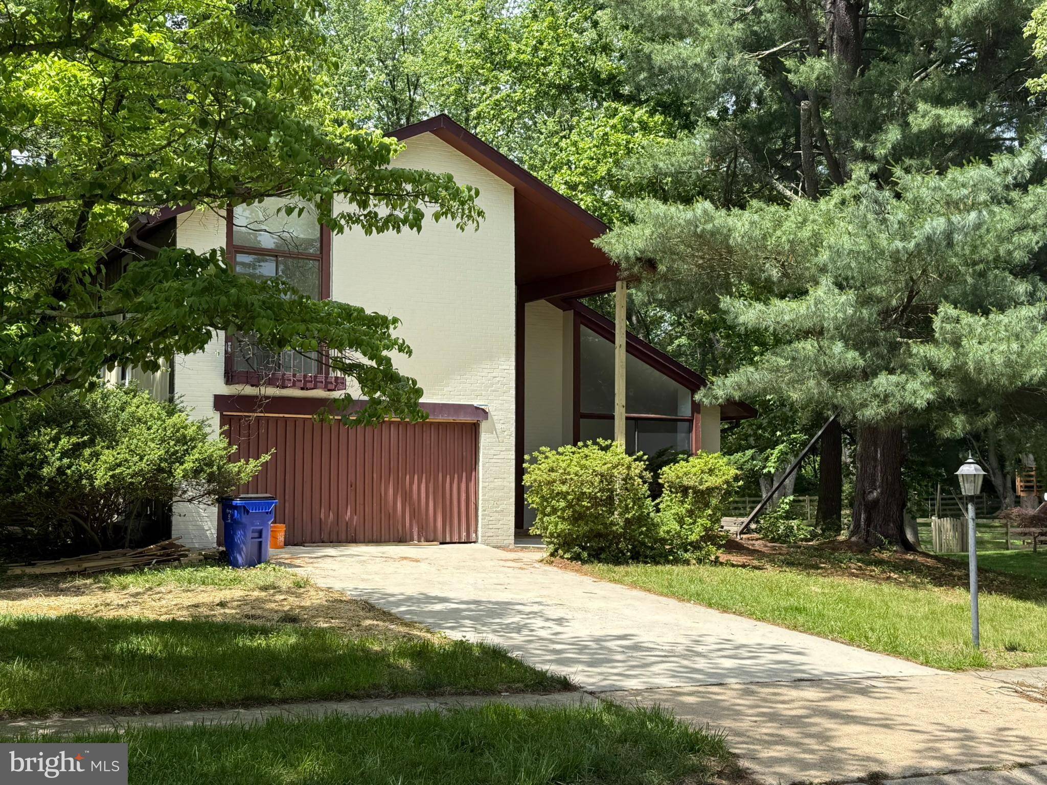 Columbia, MD 21045,5338 LIGHTNING VIEW RD