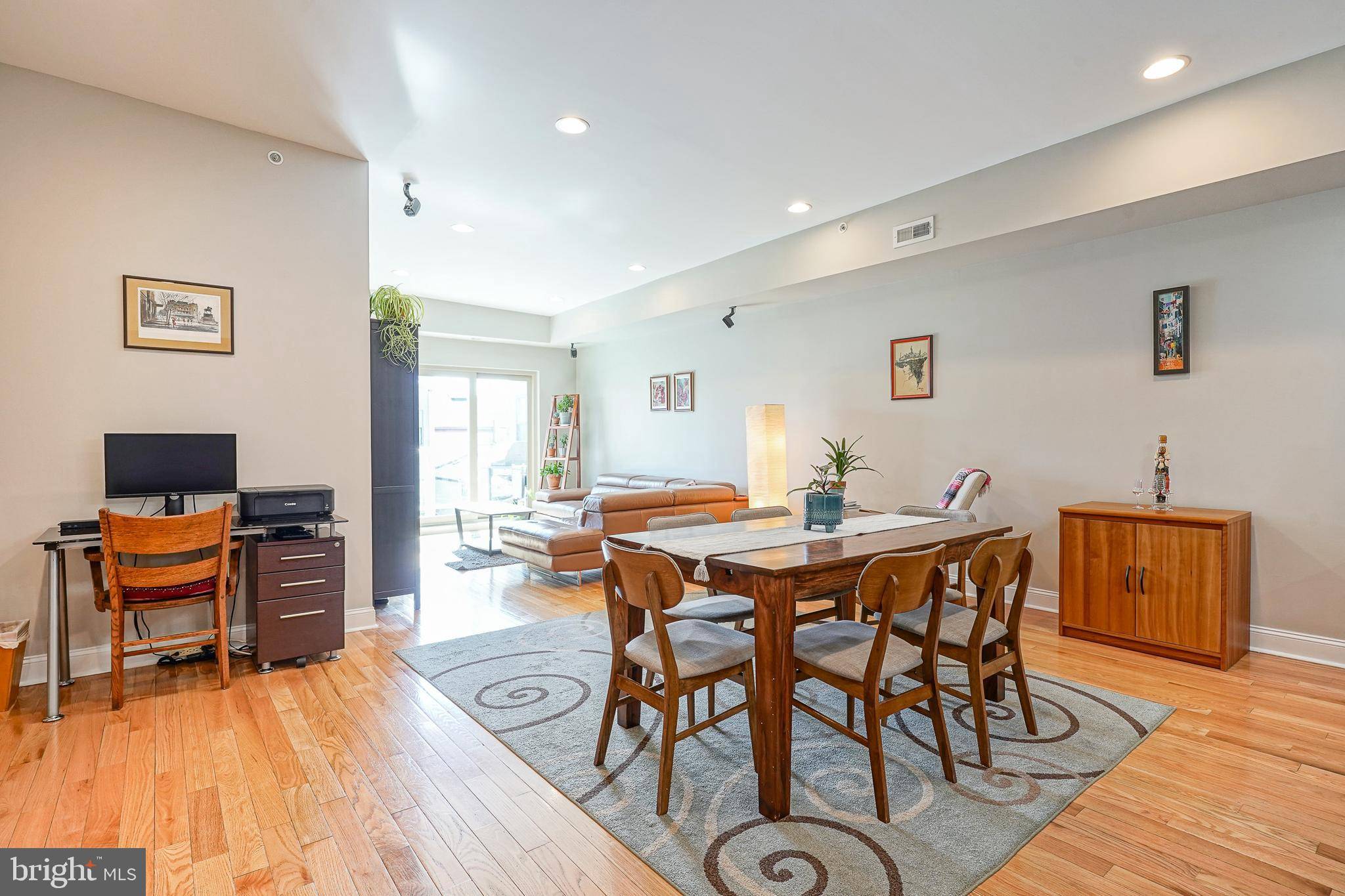 Philadelphia, PA 19130,2014 CAMBRIDGE ST #E