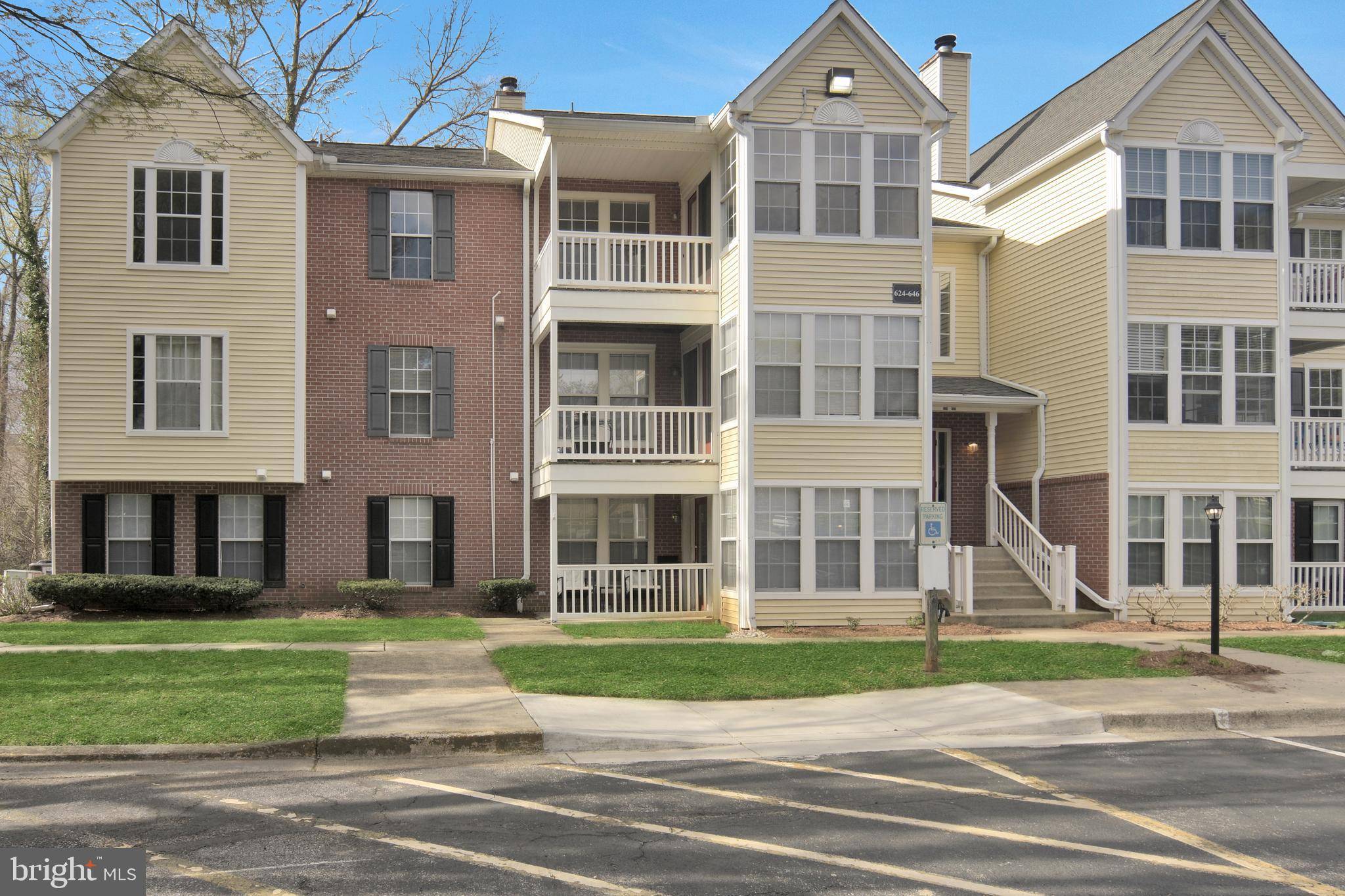 Arnold, MD 21012,626 BELLE DORA CT #L-12B