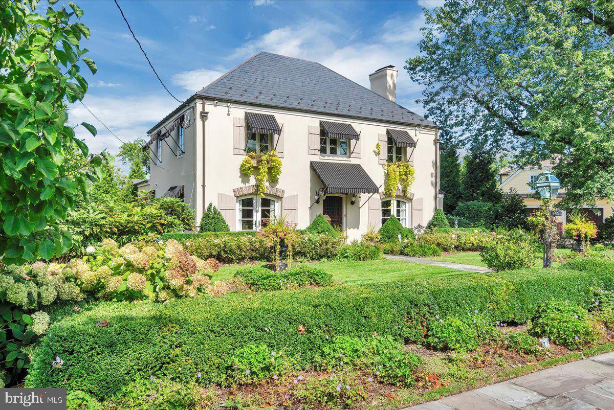 Haddonfield, NJ 08033,145 WINDING WAY