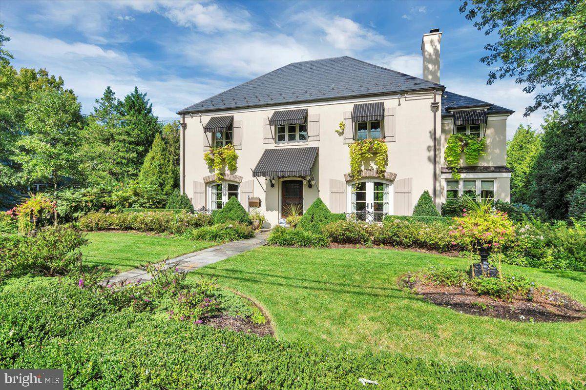 Haddonfield, NJ 08033,145 WINDING WAY