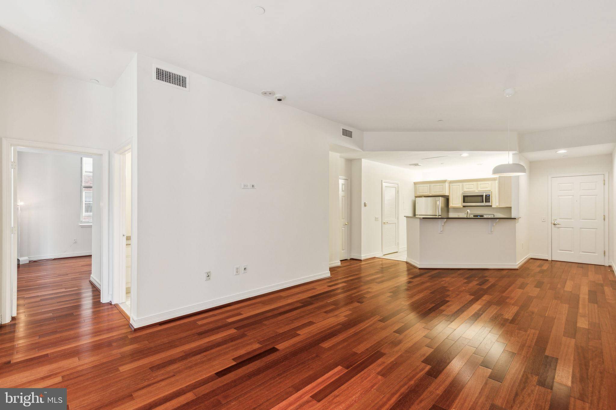 Philadelphia, PA 19103,1600-18 ARCH ST #716
