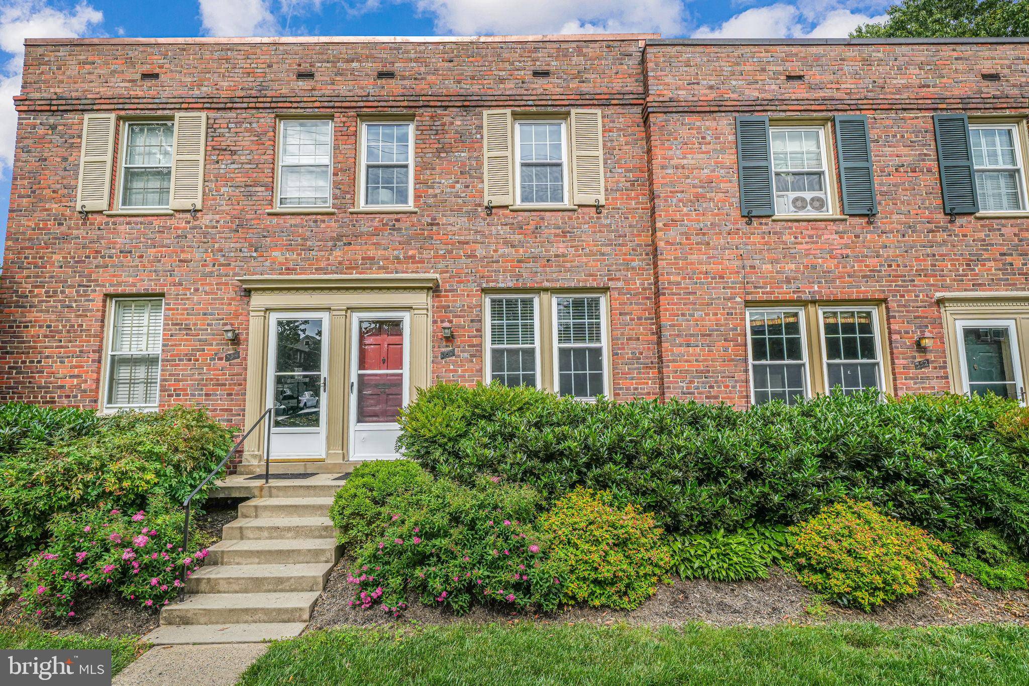 Arlington, VA 22204,1301 S CLEVELAND ST #353