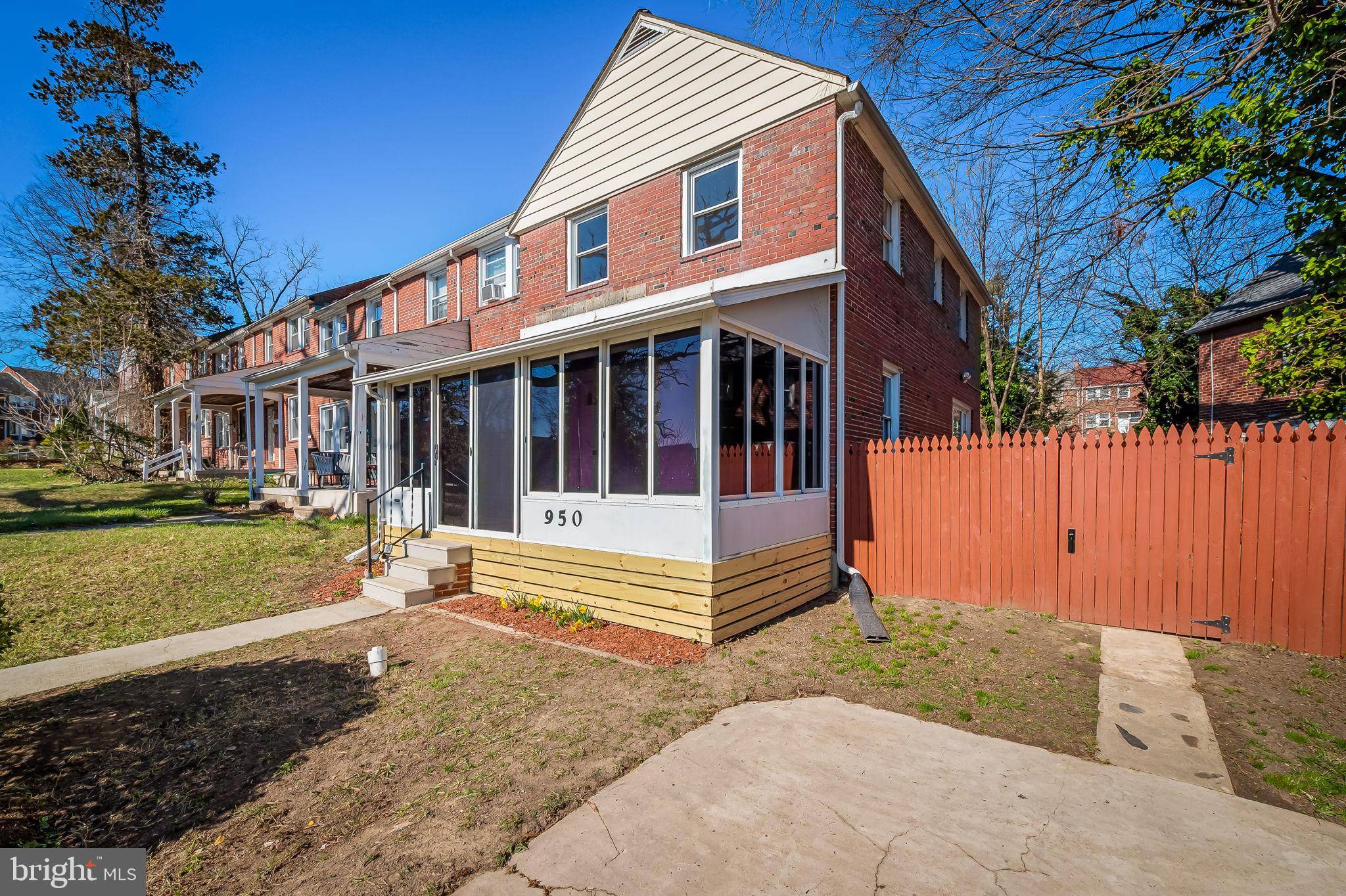 Baltimore, MD 21218,950 N HILL RD