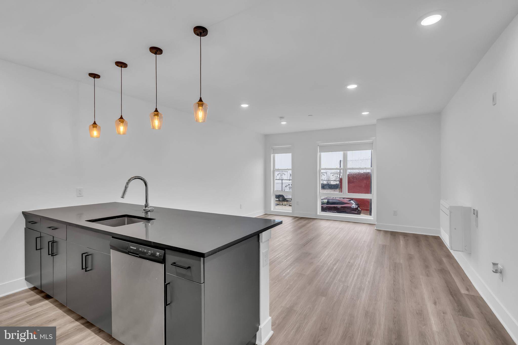 Philadelphia, PA 19122,330 CECIL B MOORE AVE #405