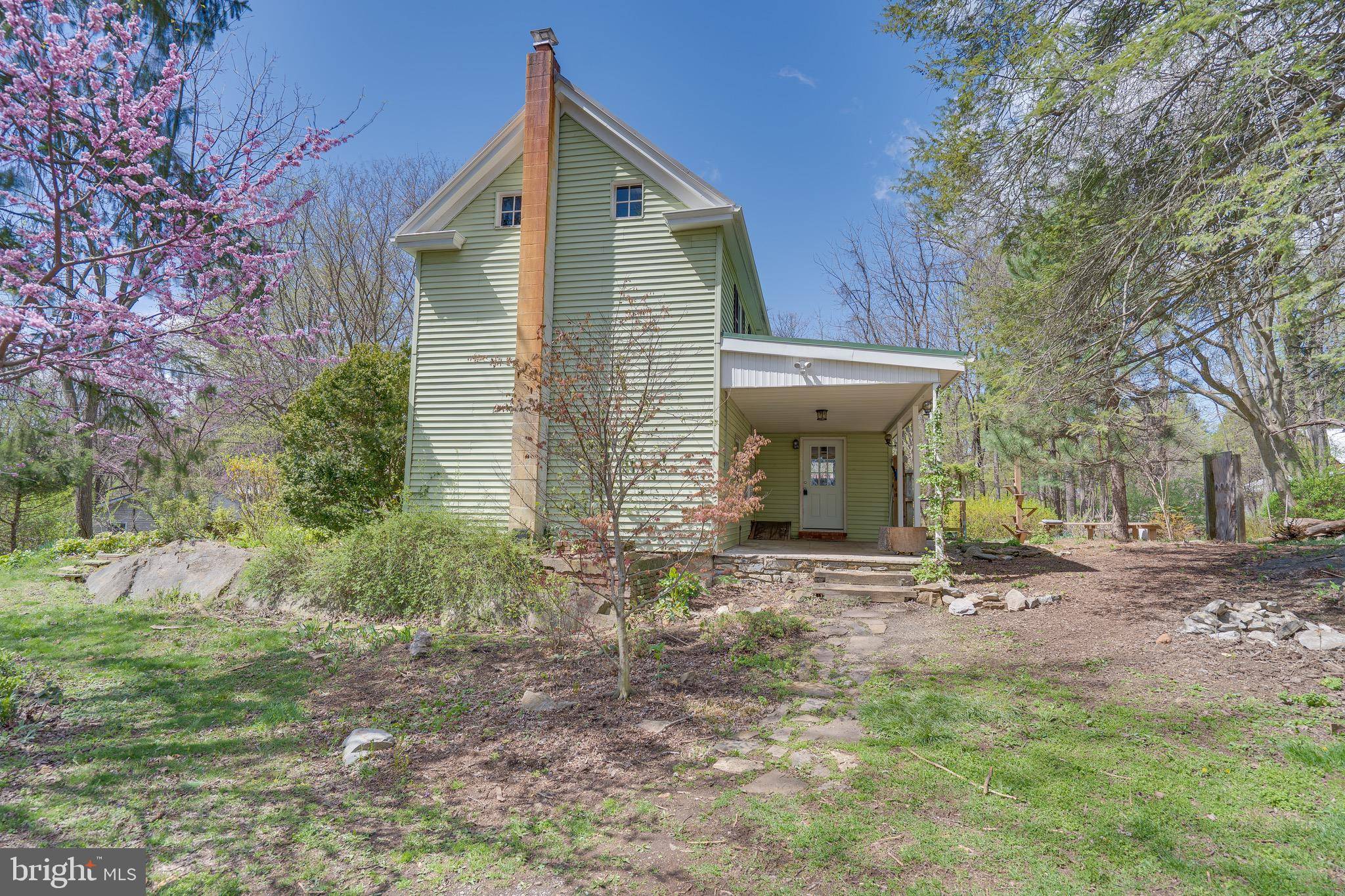 Shepherdstown, WV 25443,405 OLD MARTINSBURG RD