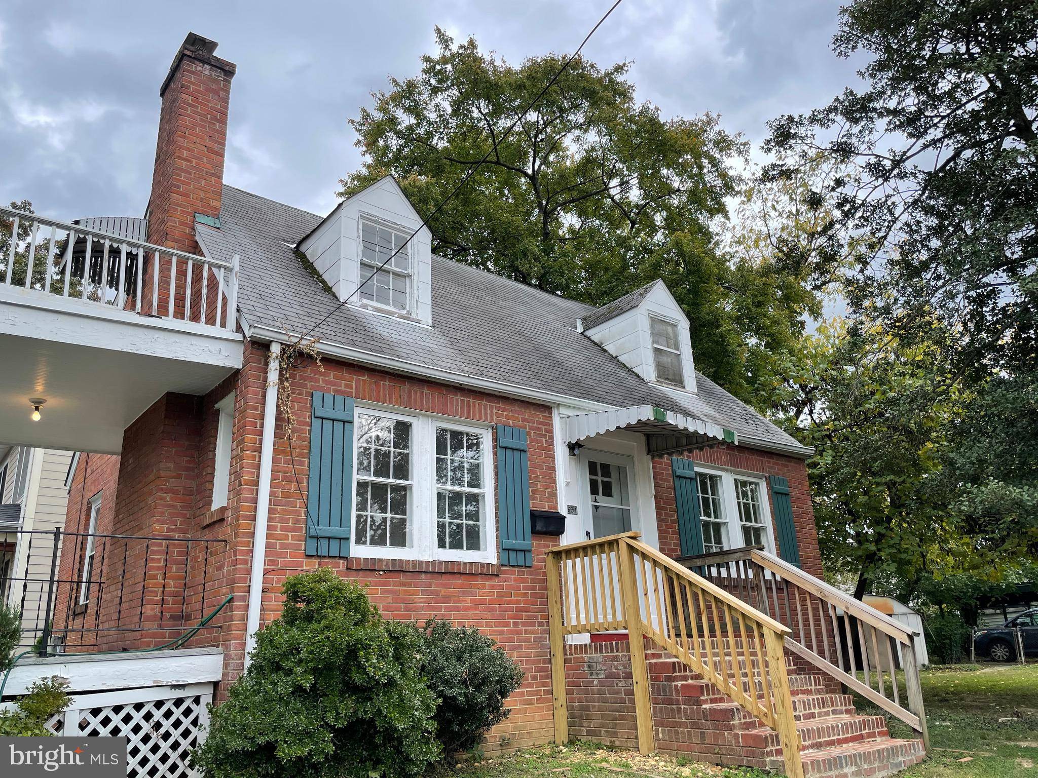 Arlington, VA 22205,621 N KENSINGTON ST