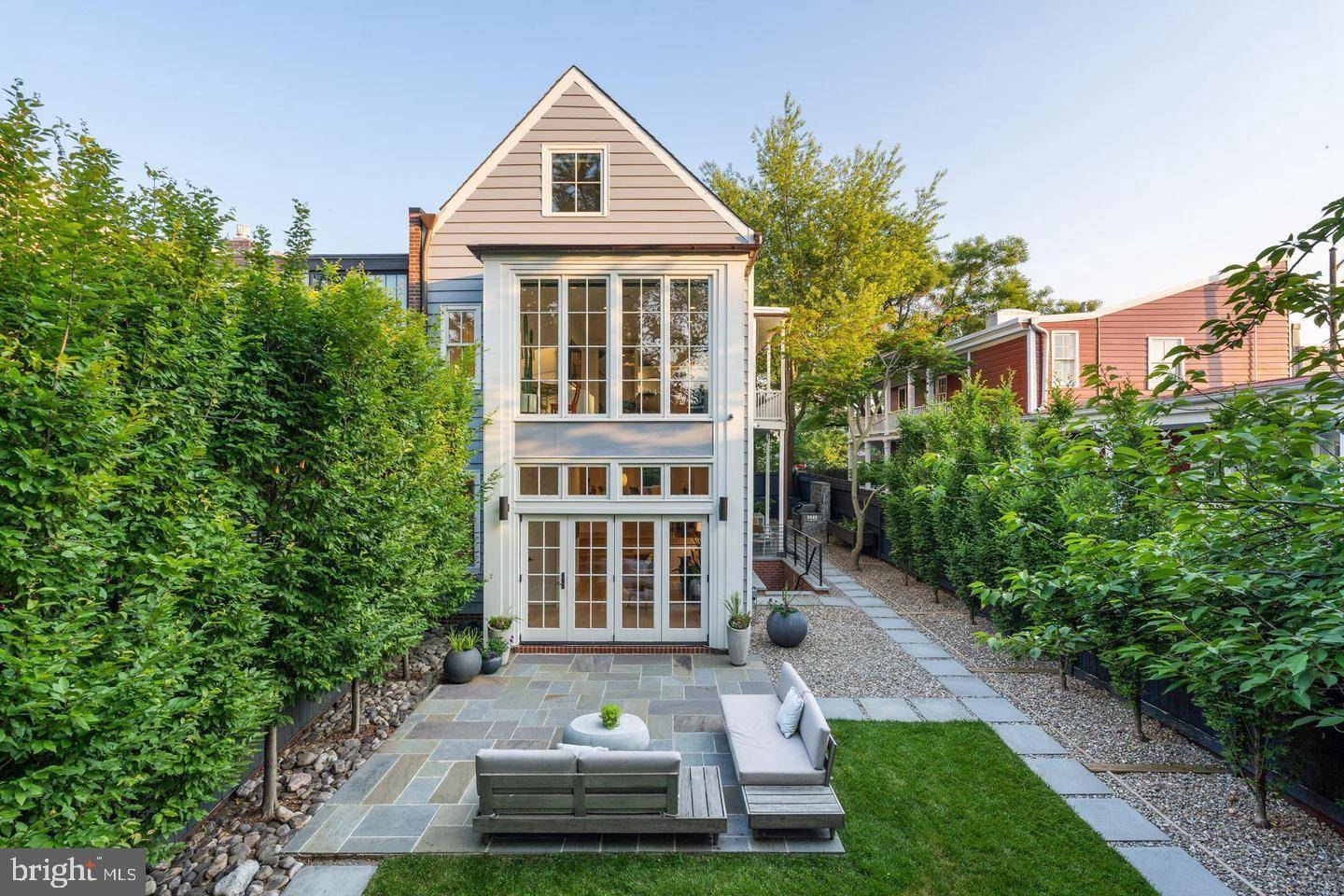 Washington, DC 20007,3417 R ST NW