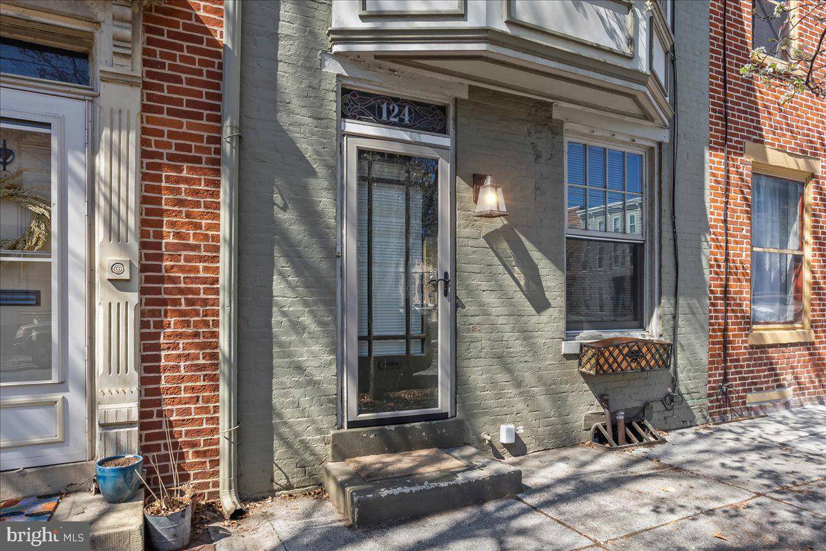 Harrisburg, PA 17102,124 BOAS ST