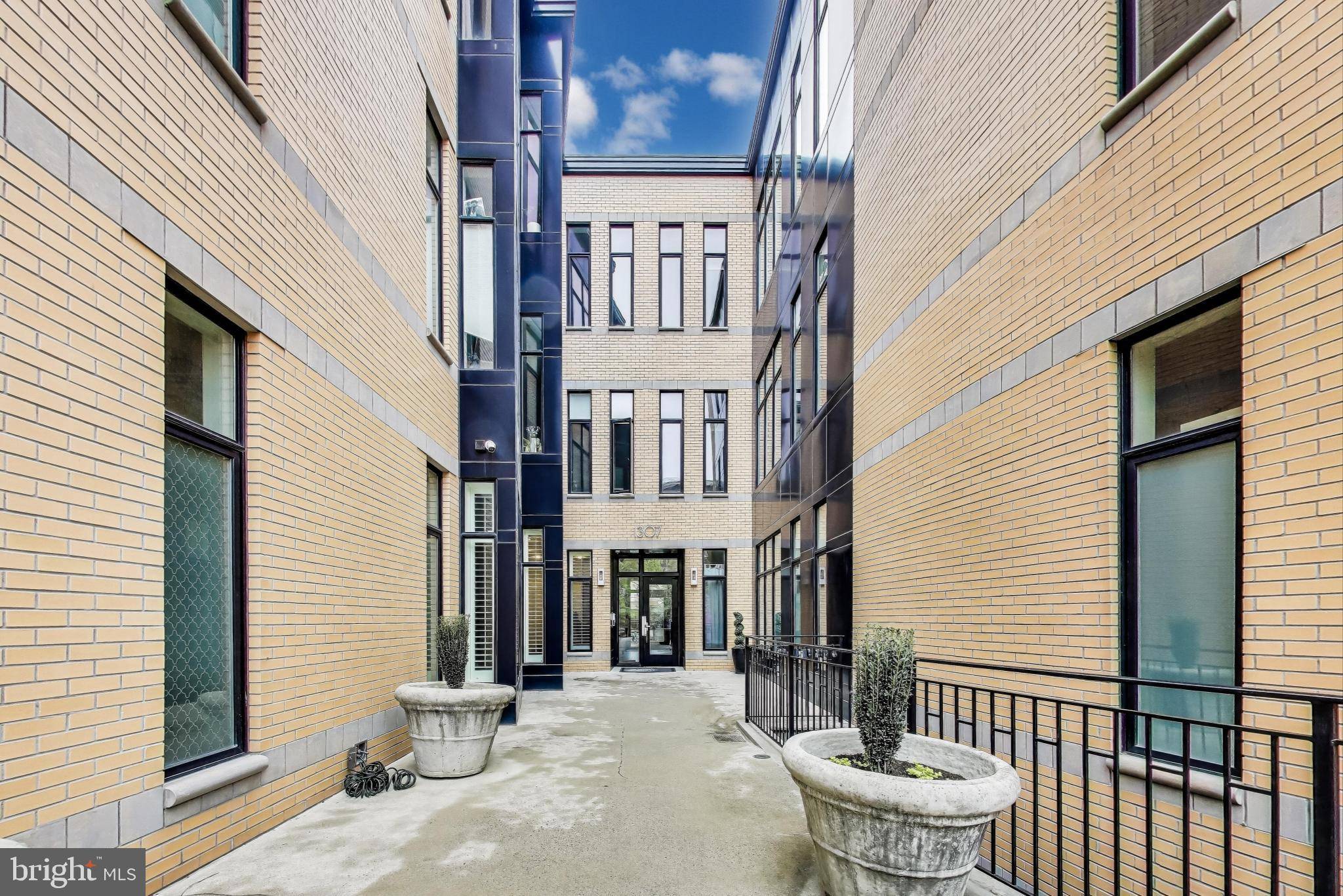 Washington, DC 20009,1307 CLIFTON ST NW #22