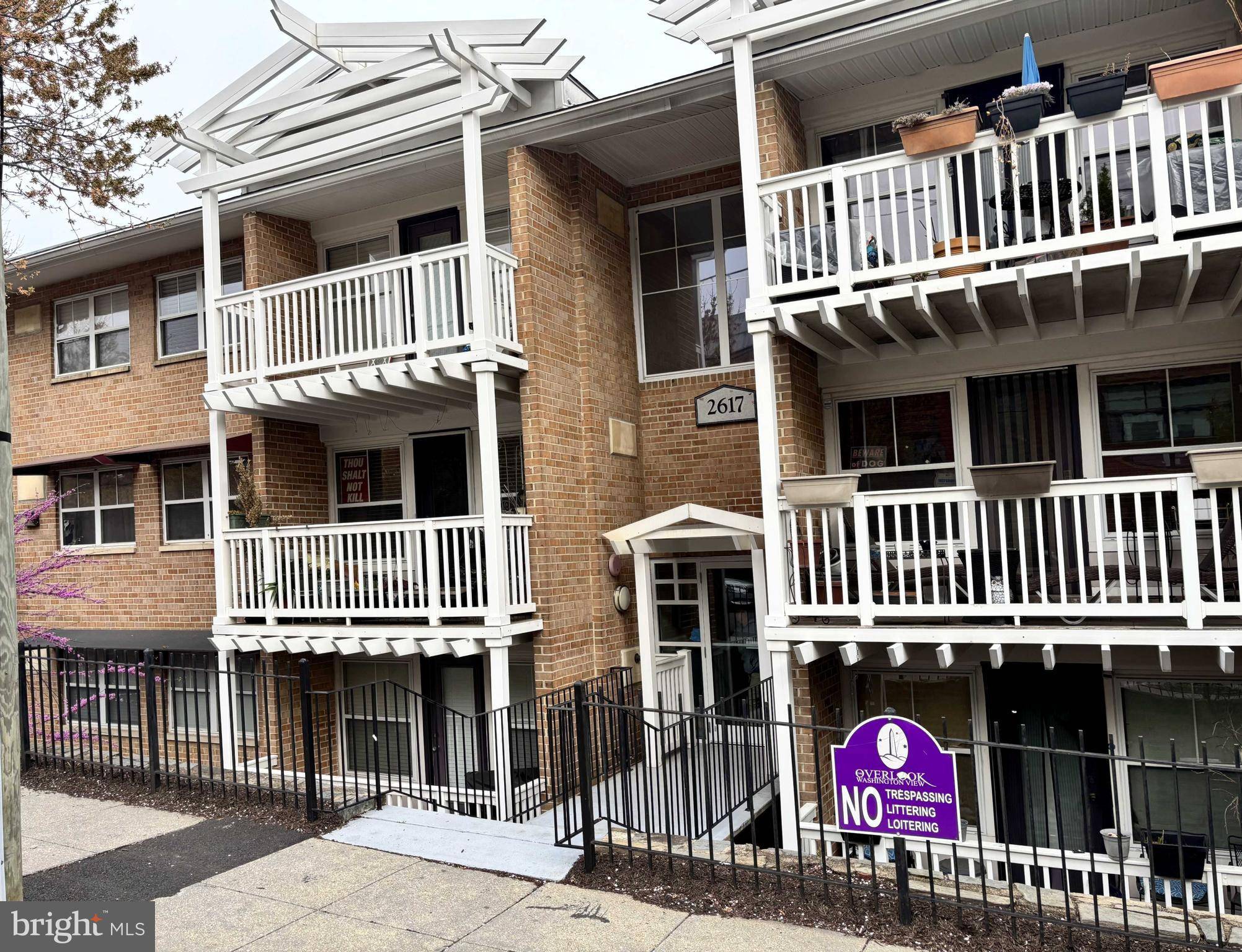 Washington, DC 20020,2617 DOUGLAS PL SE #202