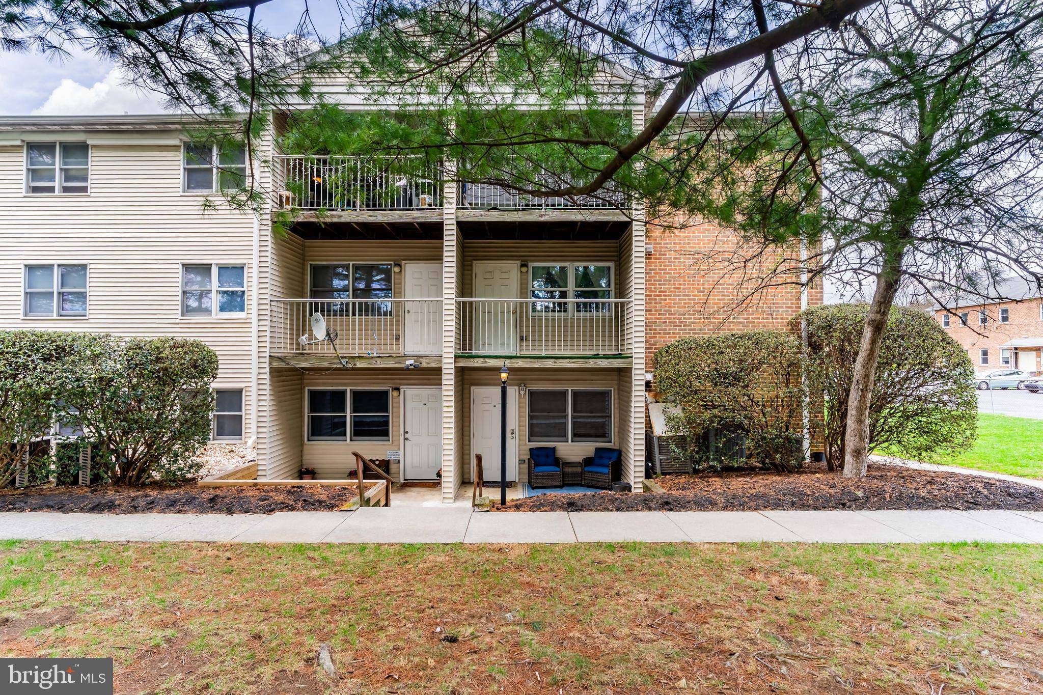 Camp Hill, PA 17011,2101 CEDAR RUN DR #201