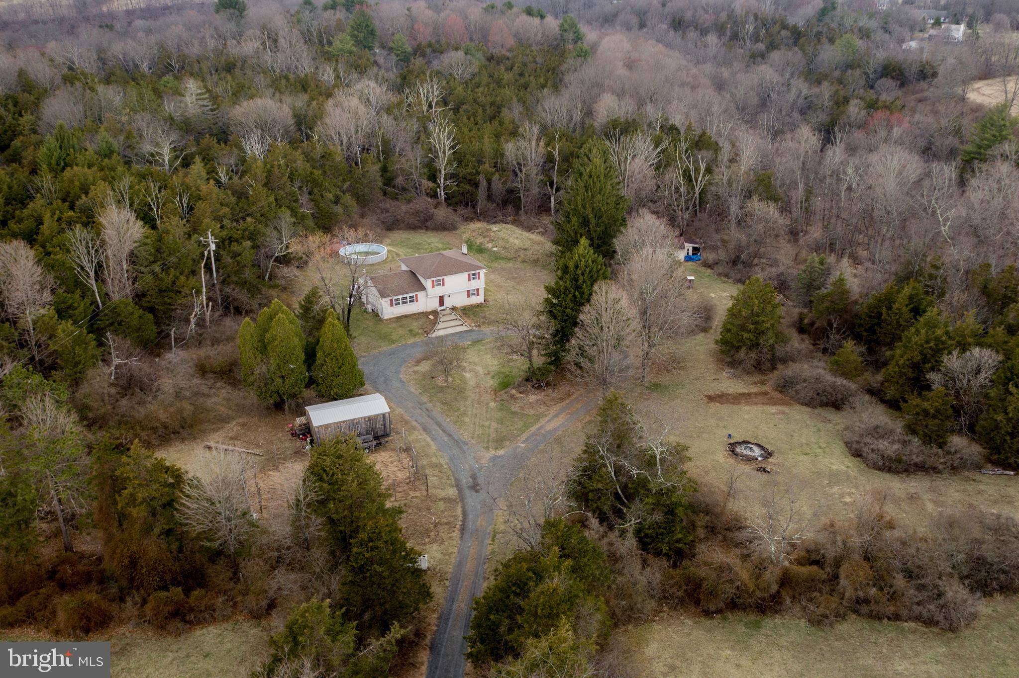 Ottsville, PA 18942,576 GEIGEL HILL RD