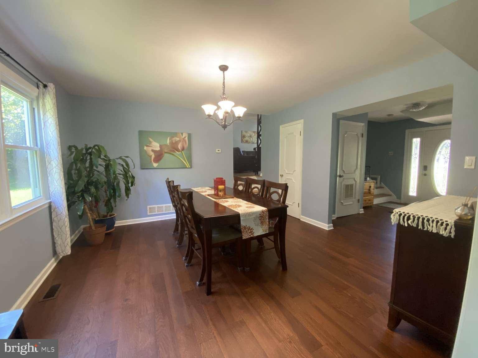 Princeton Junction, NJ 08550,3 MANOR RIDGE DR