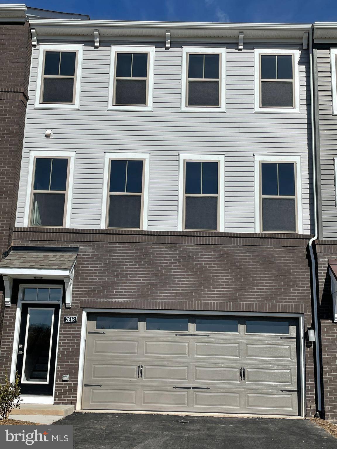 Herndon, VA 20171,2616 LOGANBERRY DR