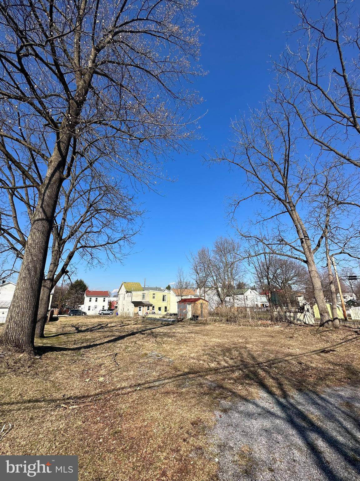 Mechanicsburg, PA 17055,136 E LOCUST ST