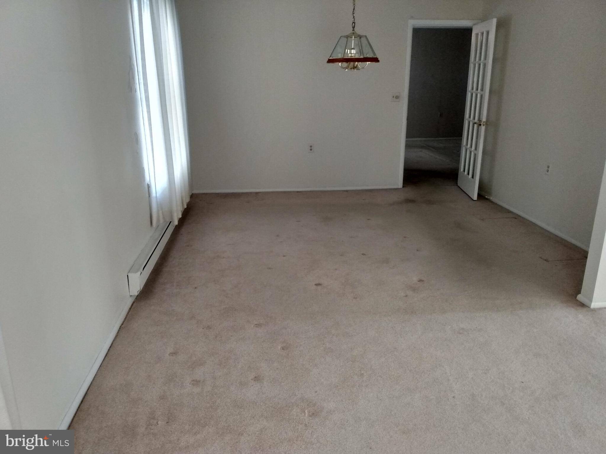 Southampton, NJ 08088,218 HUNTINGTON DR