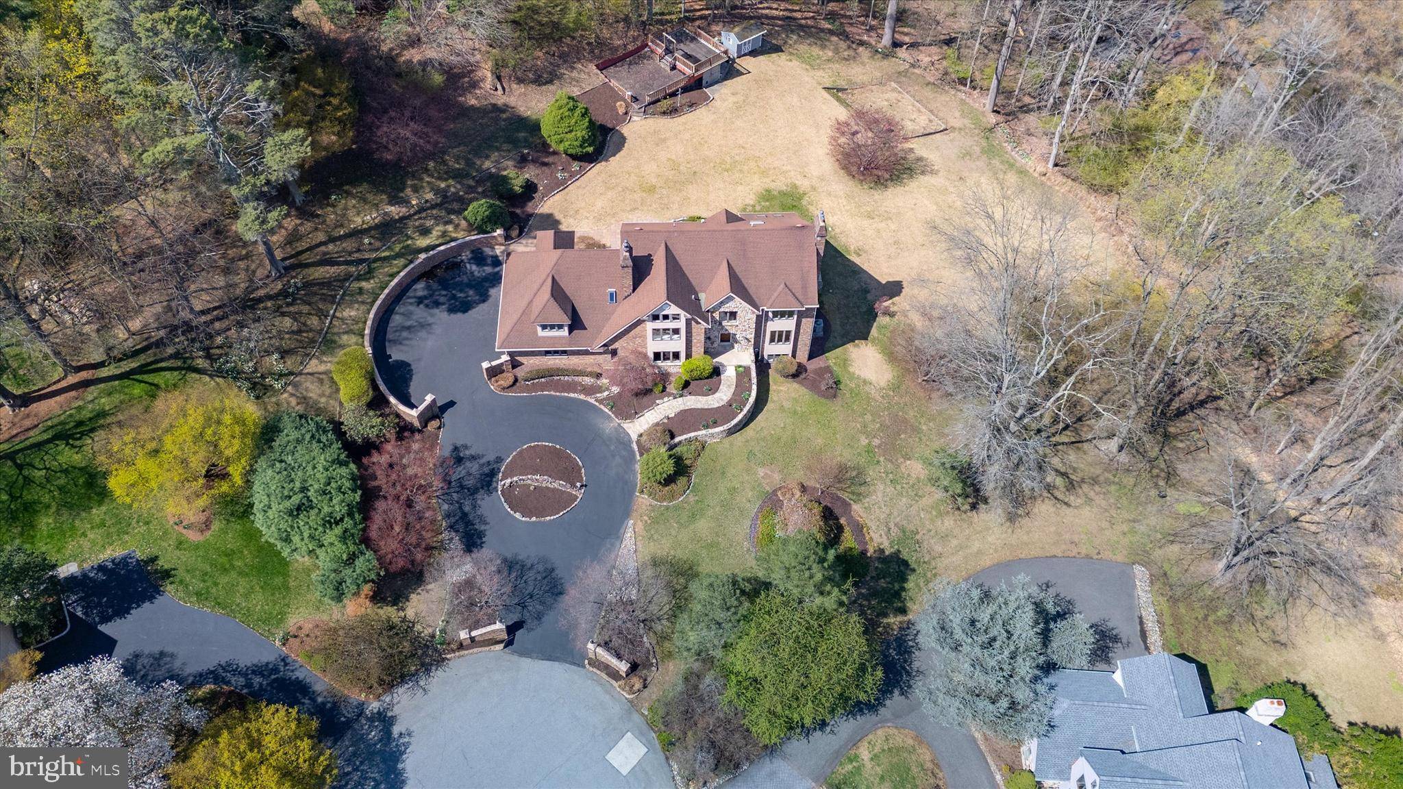 Media, PA 19063,411 HIDDEN VALLEY RD