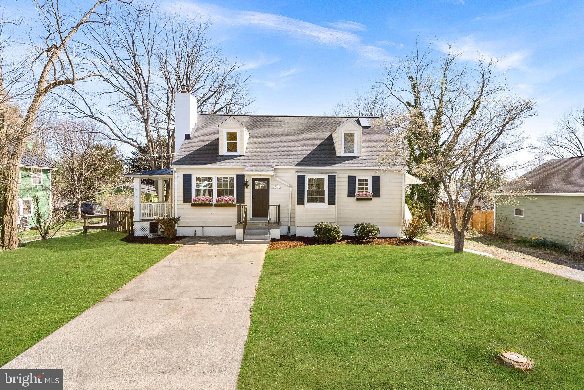 Round Hill, VA 20141,10 HIGH ST