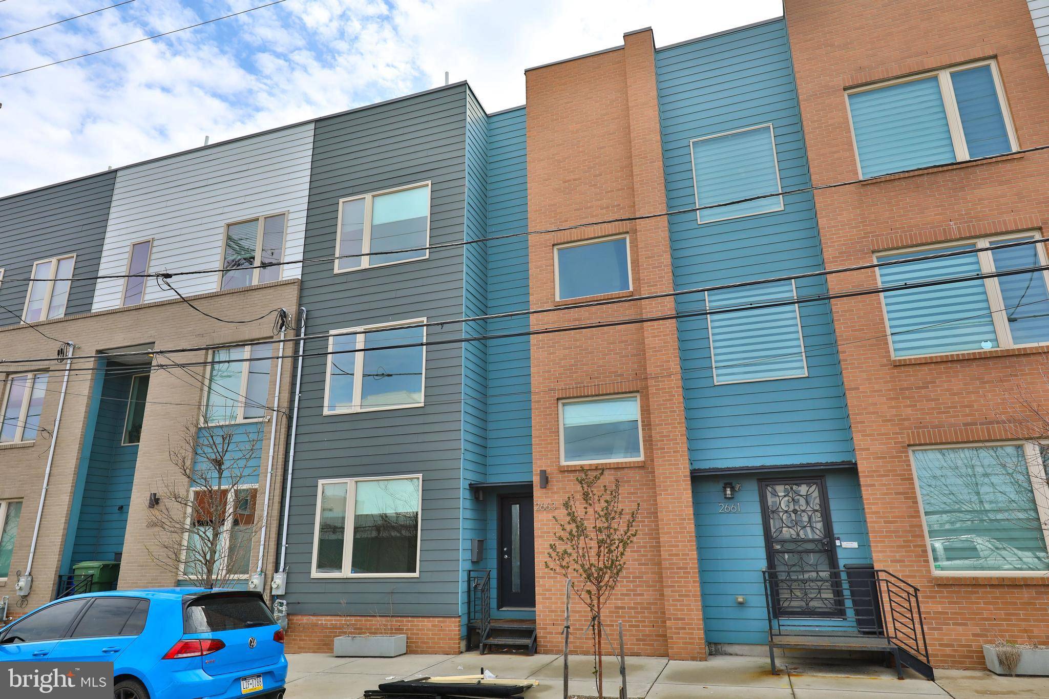 Philadelphia, PA 19125,2663 AMBER ST