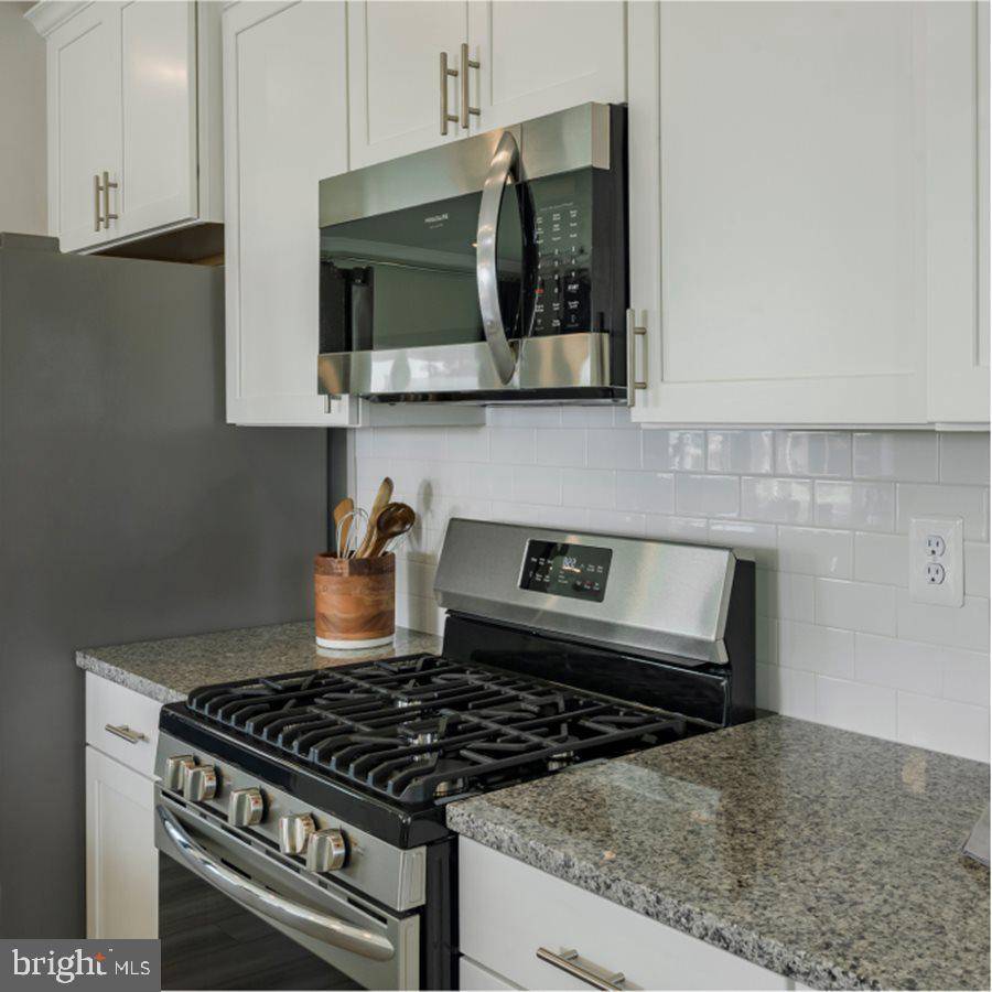 White Plains, MD 20695,10788 COSMIC PL