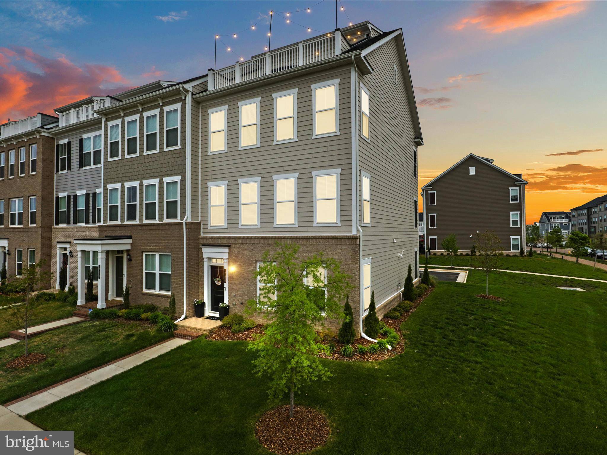 Dumfries, VA 22026,17330 TURNSTONE DR