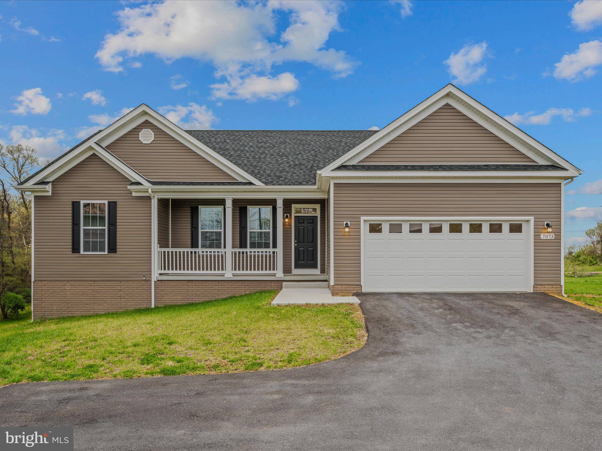 Martinsburg, WV 25401,631 HACK WILSON WAY