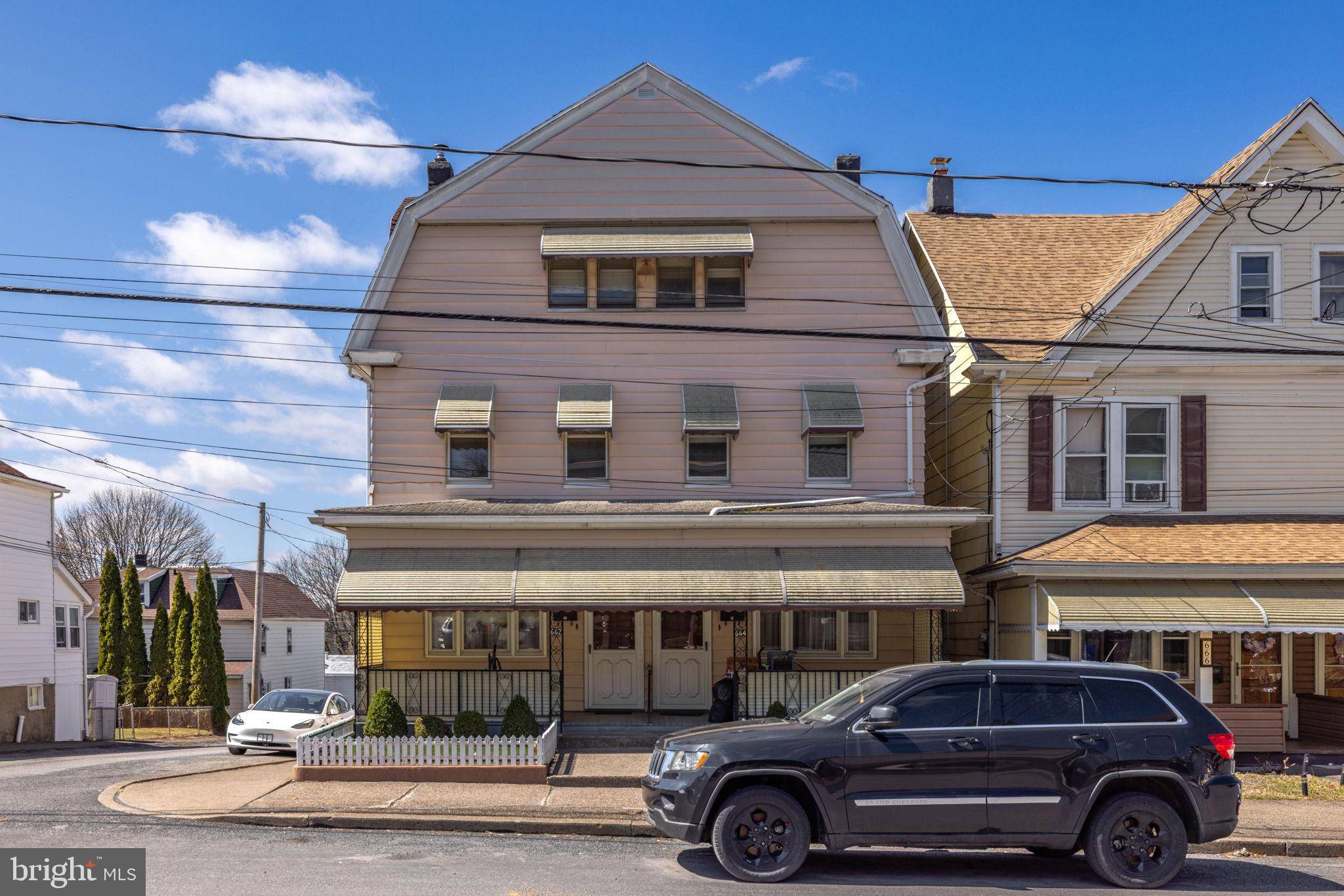 Hazleton, PA 18201,662 N VINE ST