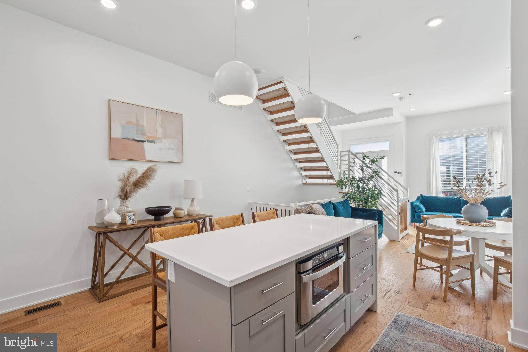 Philadelphia, PA 19125,2224 AMBER ST #4