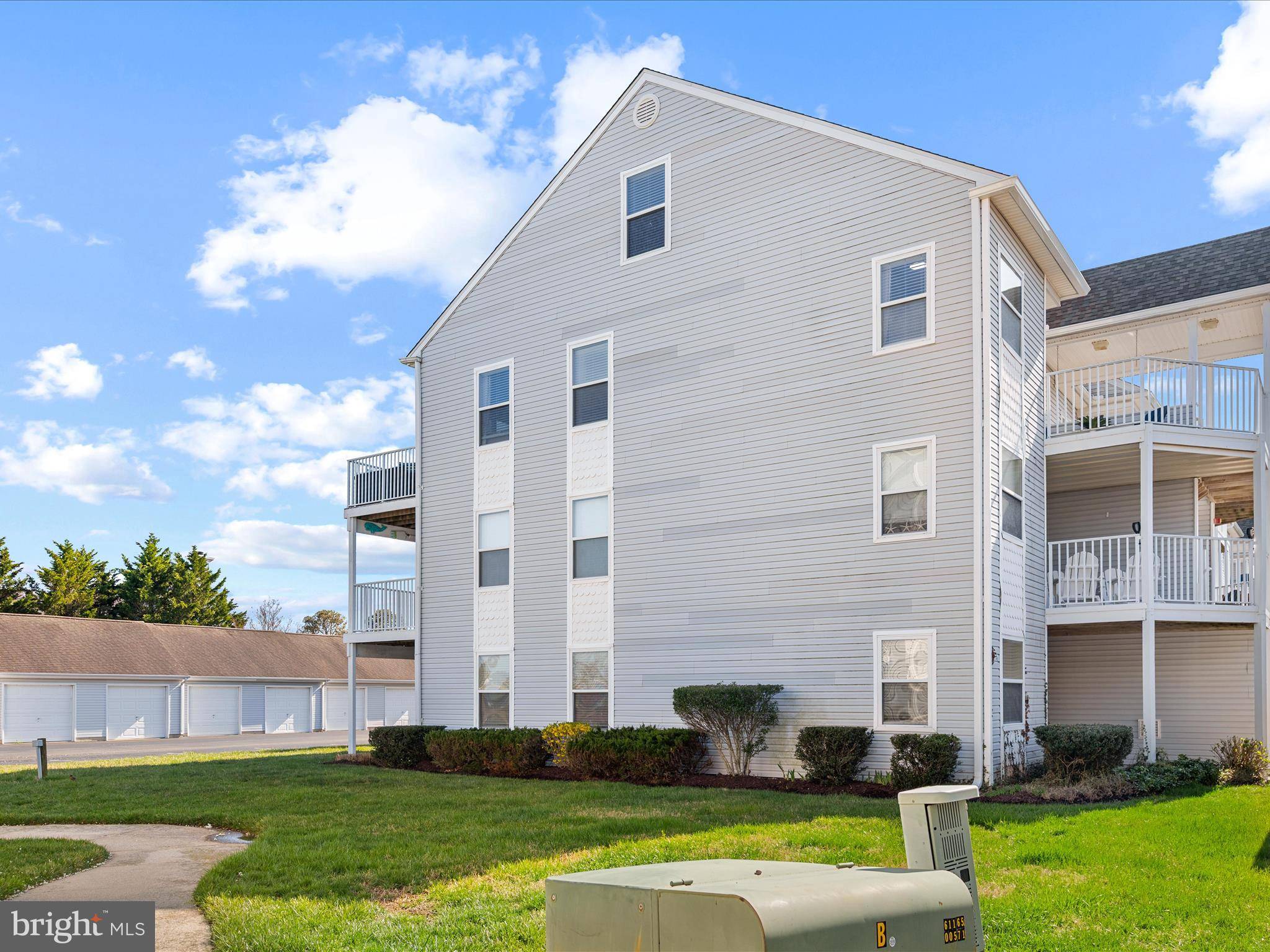 Ocean View, DE 19970,30380 CROWLEY DR #417