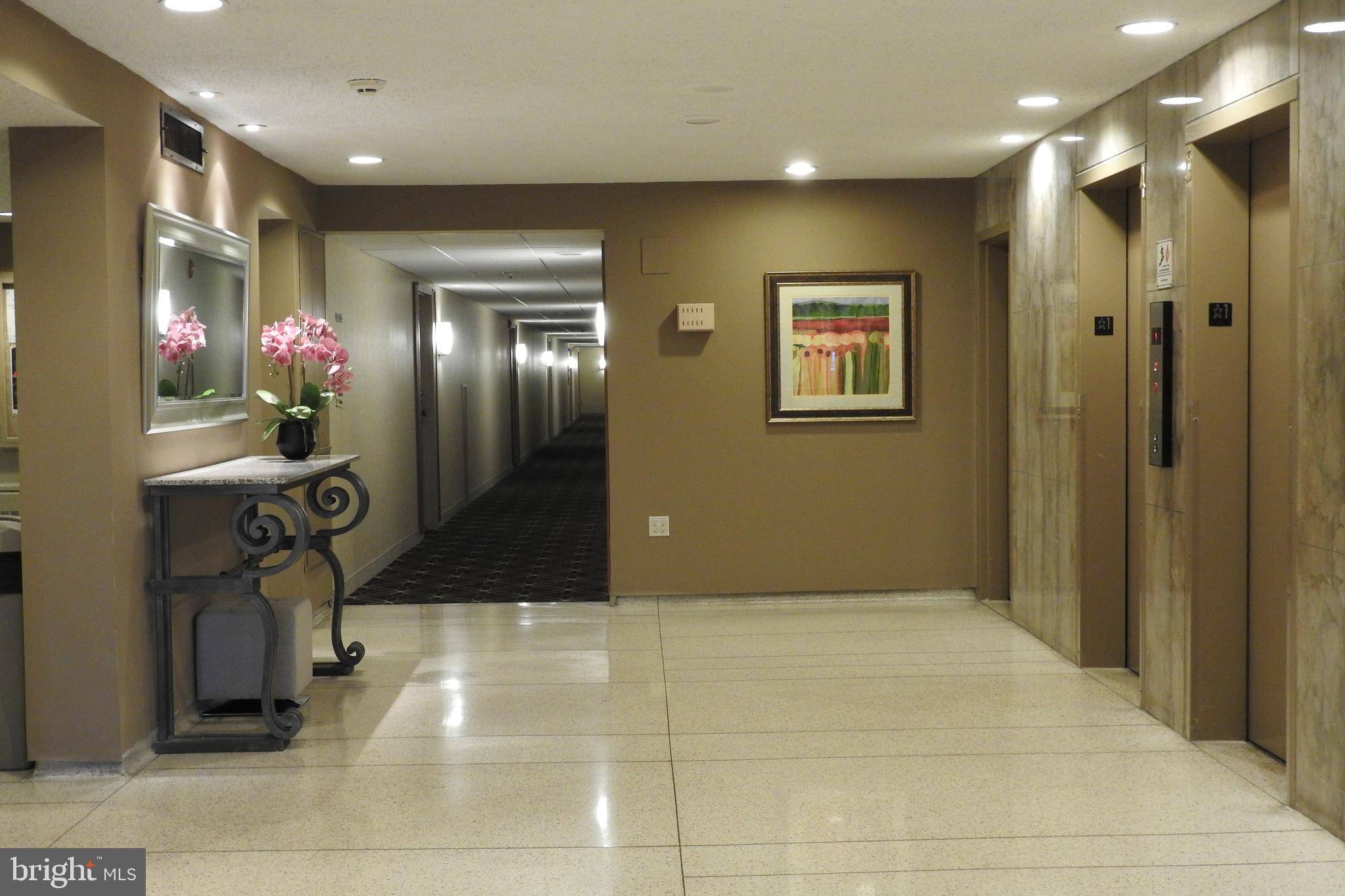 Jenkintown, PA 19046,309 FLORENCE AVE #107N