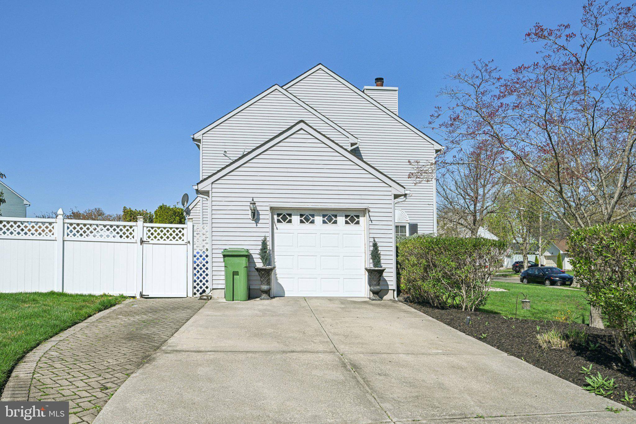 Marlton, NJ 08053,11 WINTERSET LN