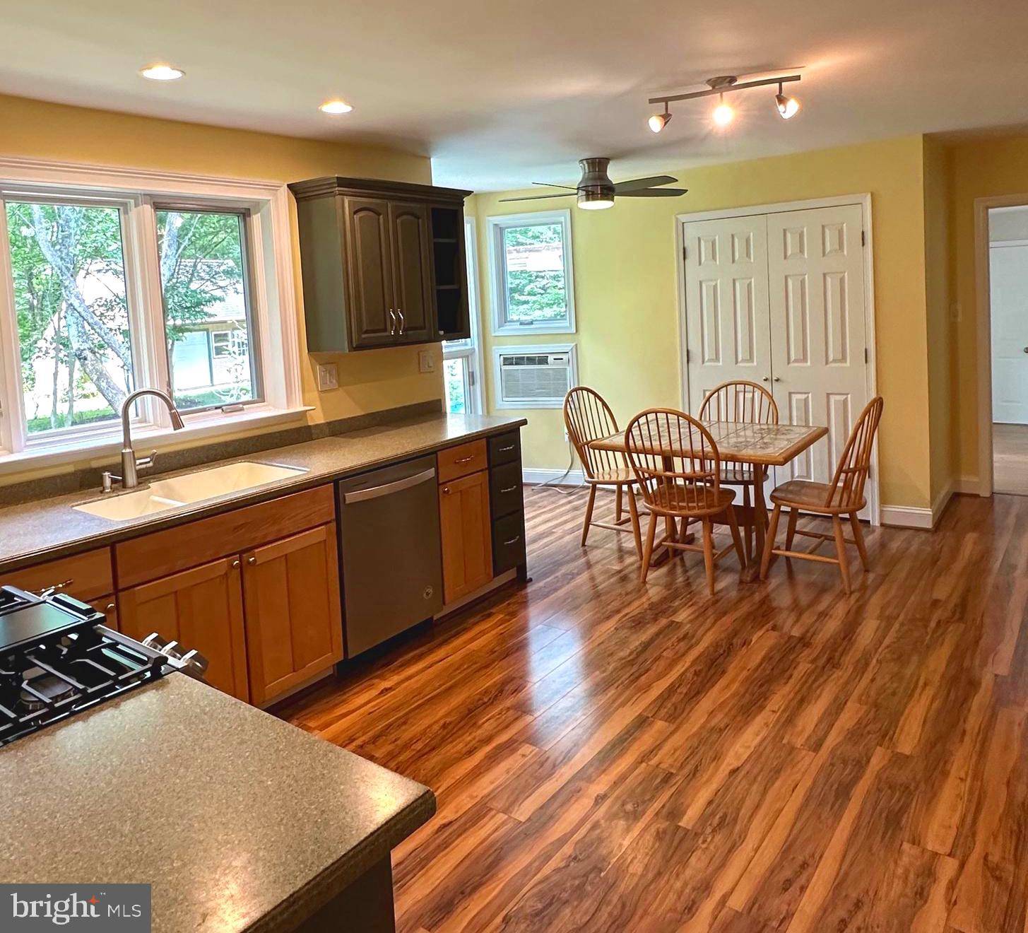 Marshall, VA 20115,10258 GOLDFINCH LN