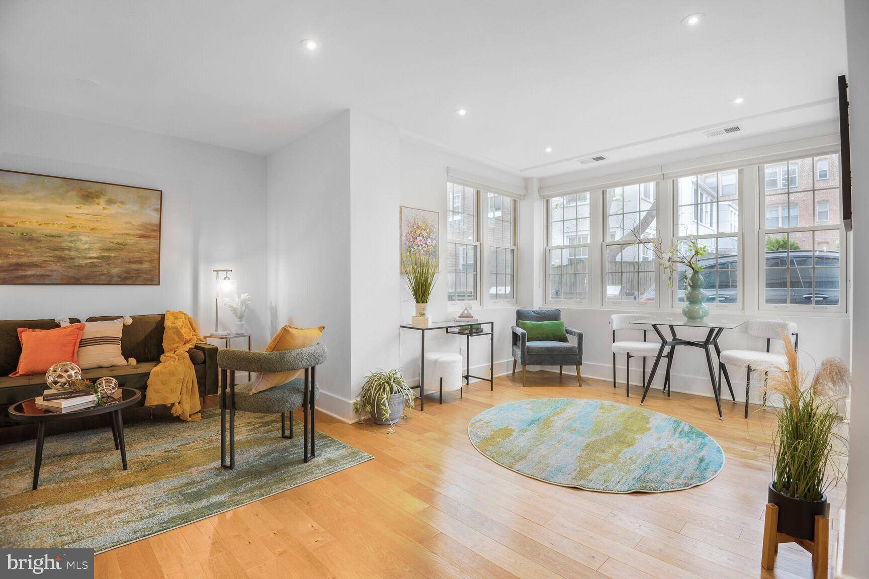 Washington, DC 20008,2926 PORTER ST NW #106