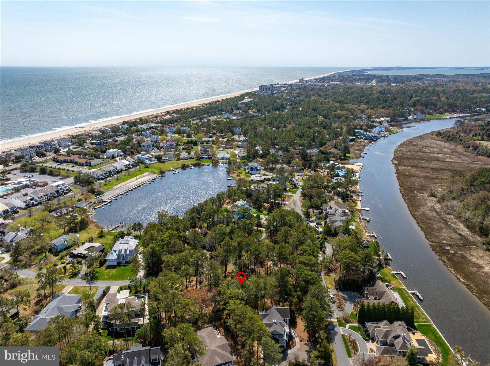 Rehoboth Beach, DE 19971,24 HOLLY RD