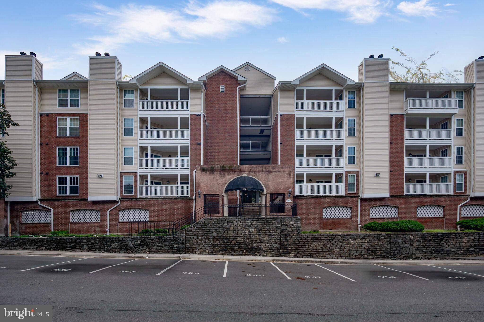 Mclean, VA 22102,1524 LINCOLN WAY #409