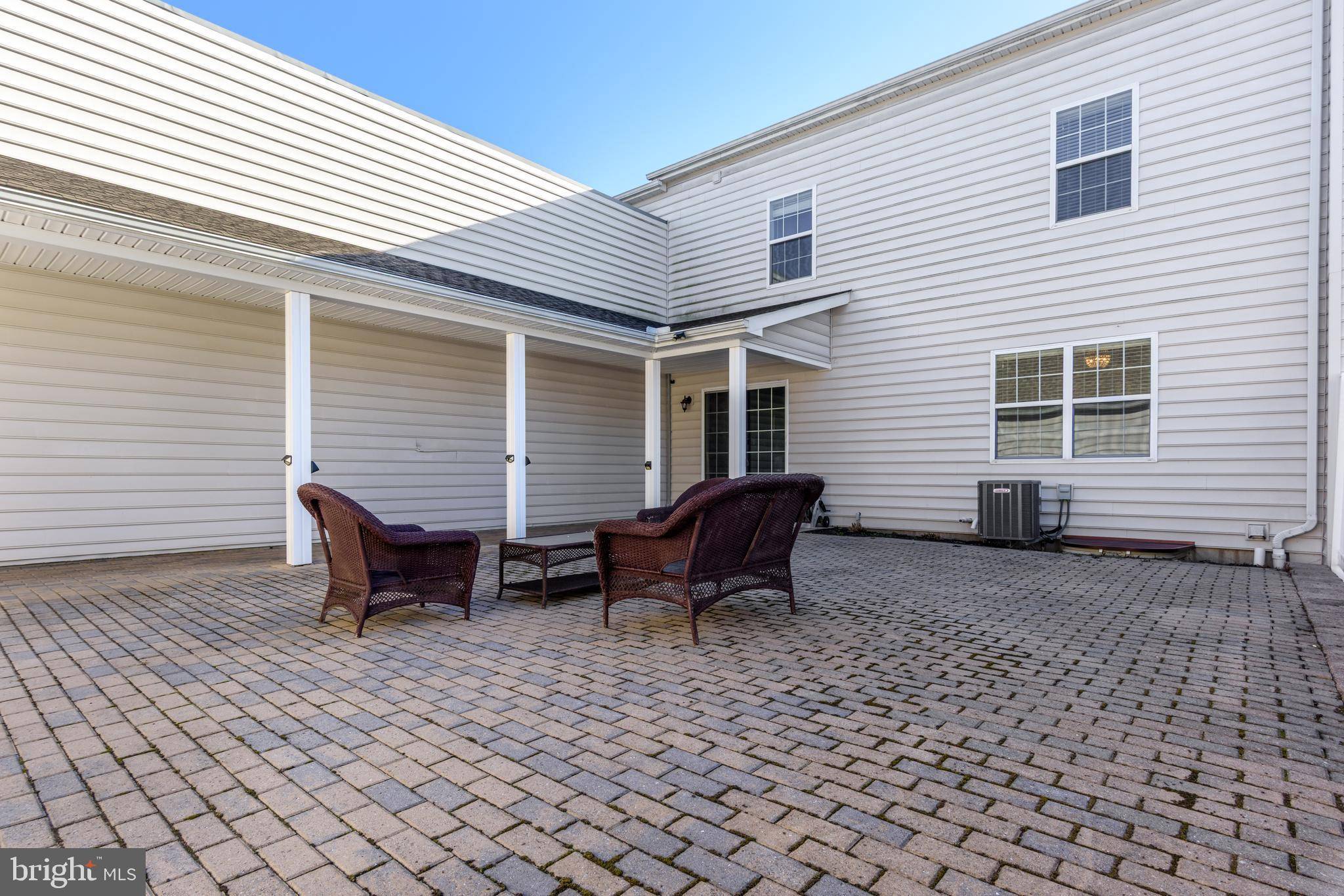 Mechanicsburg, PA 17050,10 JAMESTOWN SQ