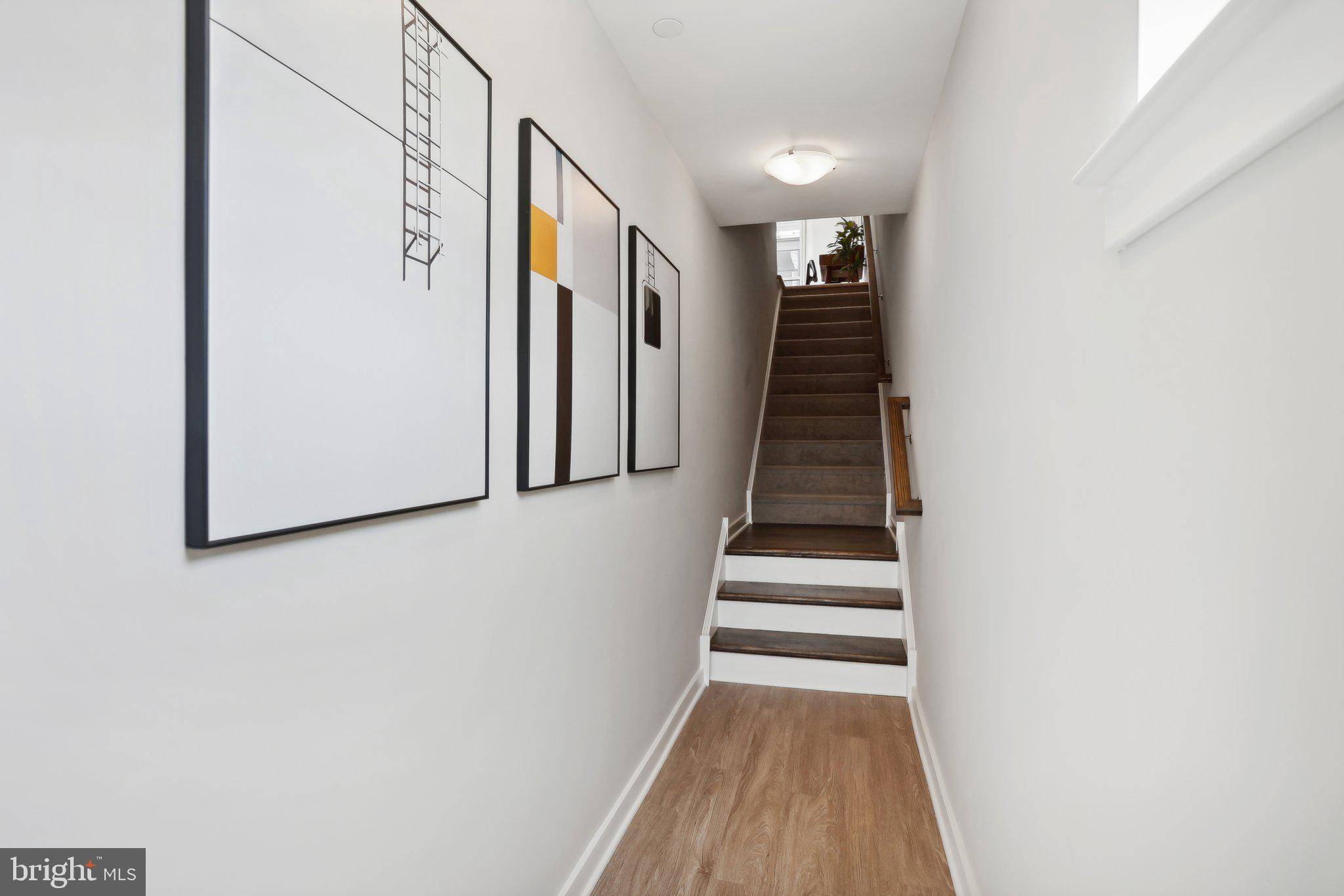 Conshohocken, PA 19428,913 RIVERPLACE DR #13M