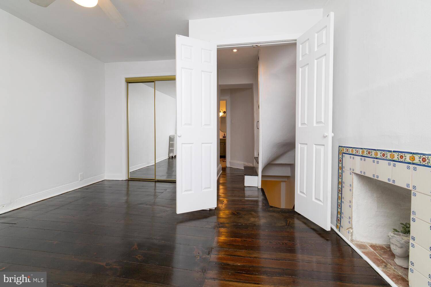 Philadelphia, PA 19127,169 GAY ST