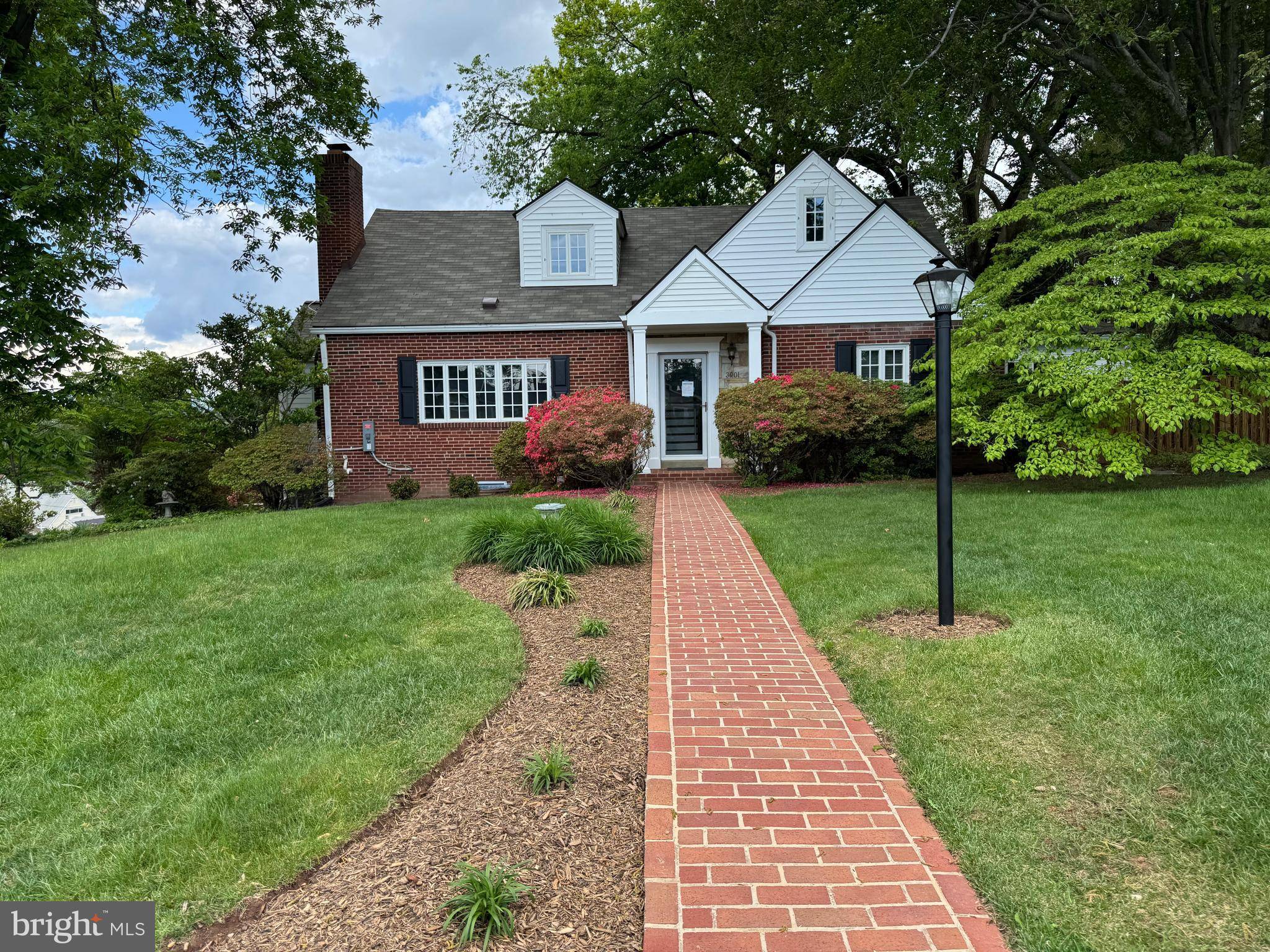 Annandale, VA 22003,3901 RIDGE RD
