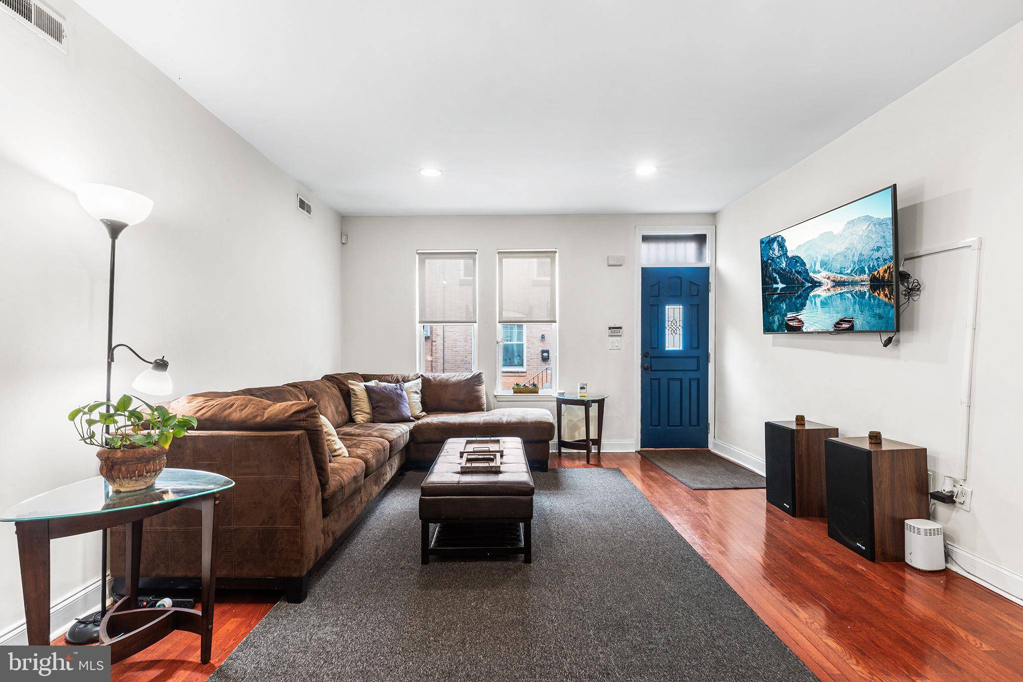 Philadelphia, PA 19145,2329 S BOUVIER ST
