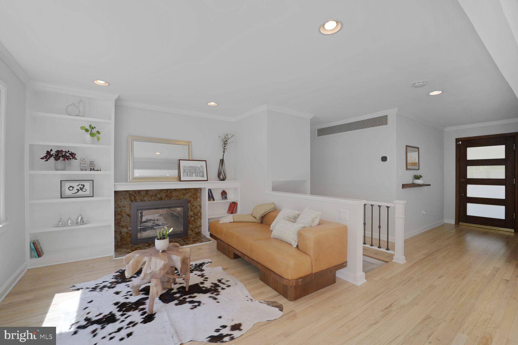 Falls Church, VA 22041,6219 BEACHWAY DR