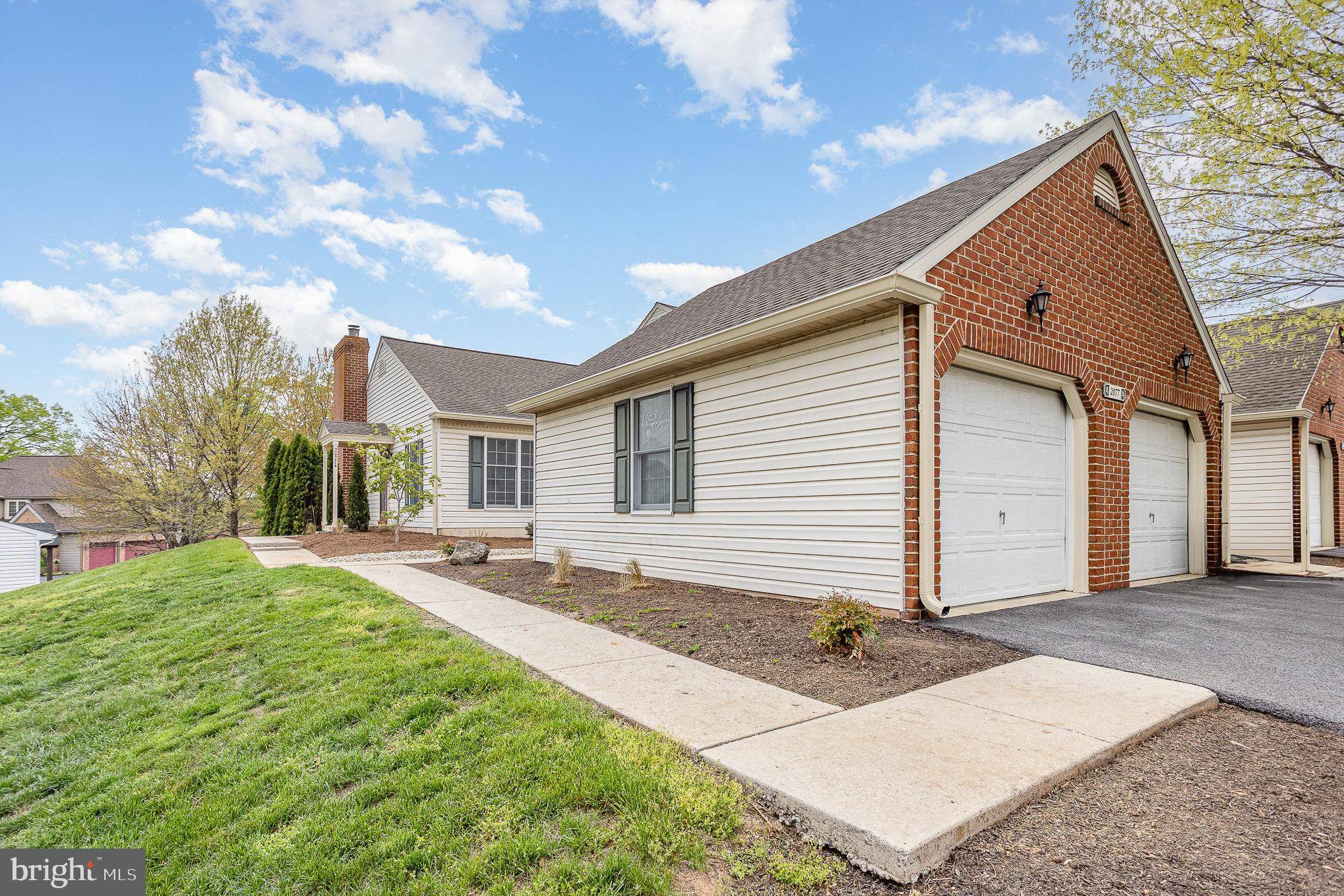 Hummelstown, PA 17036,2077A RALEIGH RD