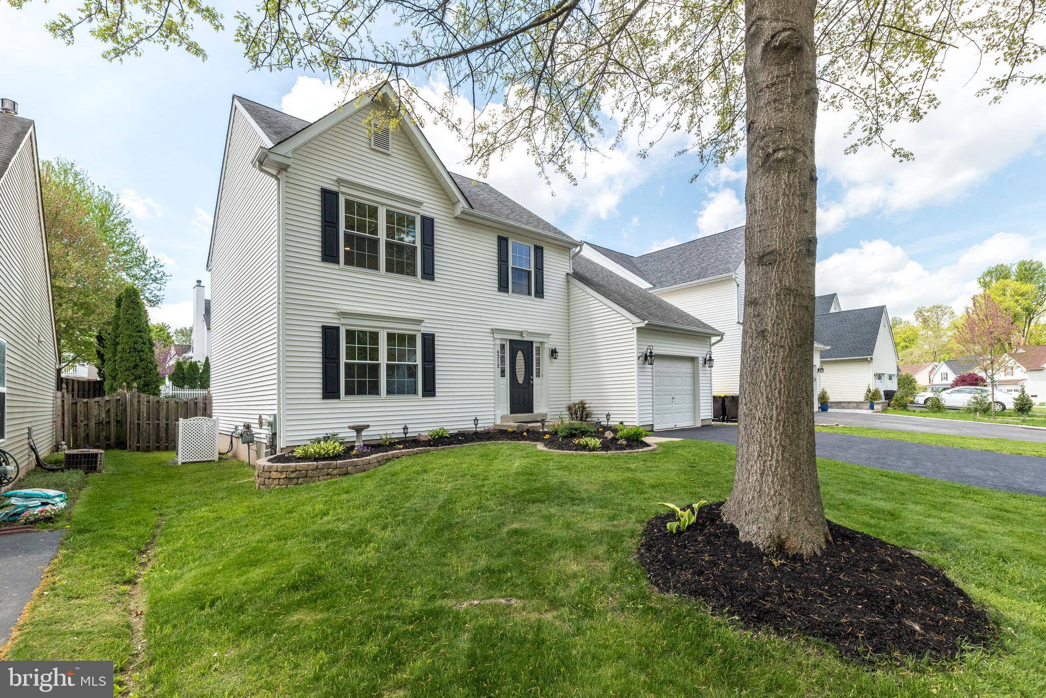 Doylestown, PA 18902,4212 MILADIES LN