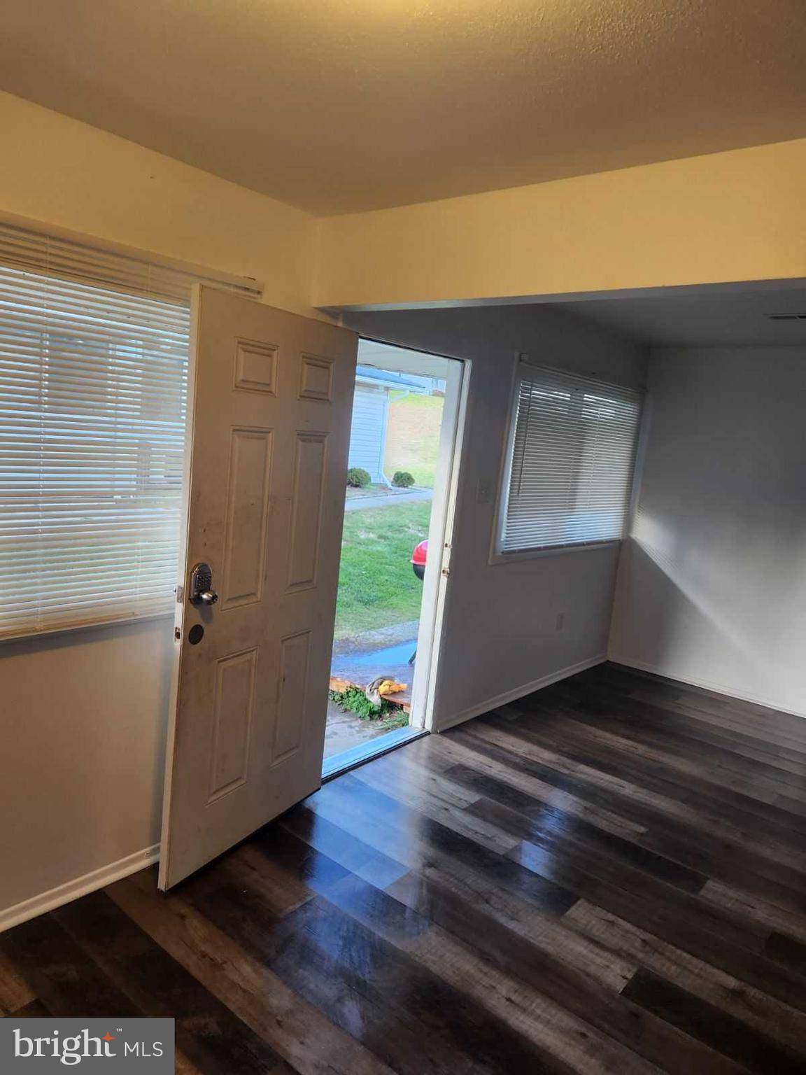 Edgewood, MD 21040,832-B WINDSTREAM WAY #832-B