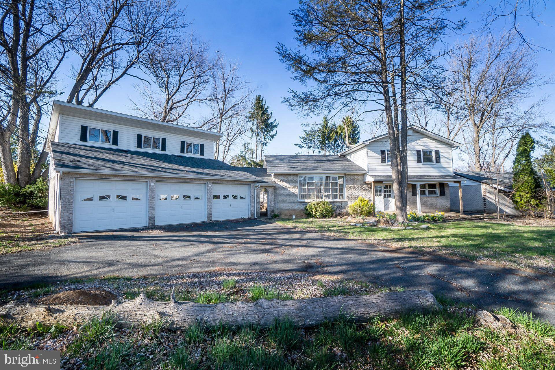 Allentown, PA 18104,5833 HILL DR