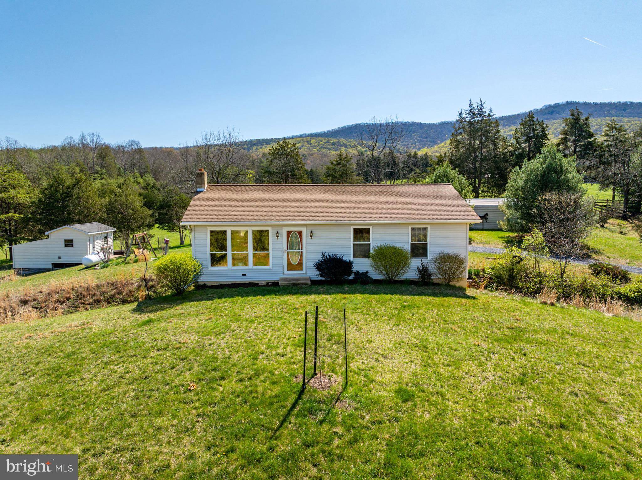 Fort Valley, VA 22652,627 BURNER LN